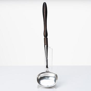 Soppslev, silver med träskaft, Moskva 1855.