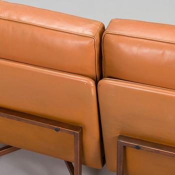 Ilmari Tapiovaara, sohva / nojatuoleja 3 kpl, valmistaja Lukkiseppo, 1900-luvun puoliväli.