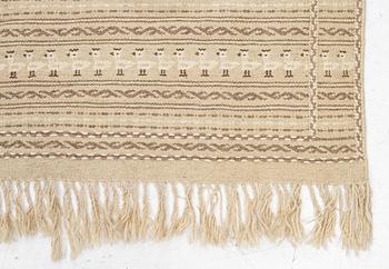 Matta, slätvävd, signerad AJ, ca 306 x 193 cm.