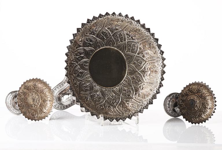 A three piece silver garniture, Thailand, circa 1900.