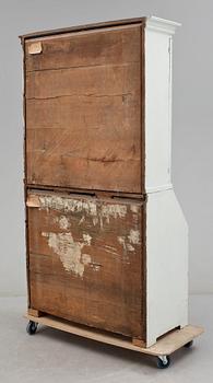 SKRIVSKÅP, gustaviansk, 1800-talets första hälft.