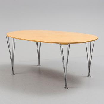 A "Superelips" table by Bruno Mathsson and Piet Hein, 20th century.