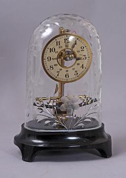 BORDSUR MED GLASHUV. Bulle Patent, omkring 1900.
