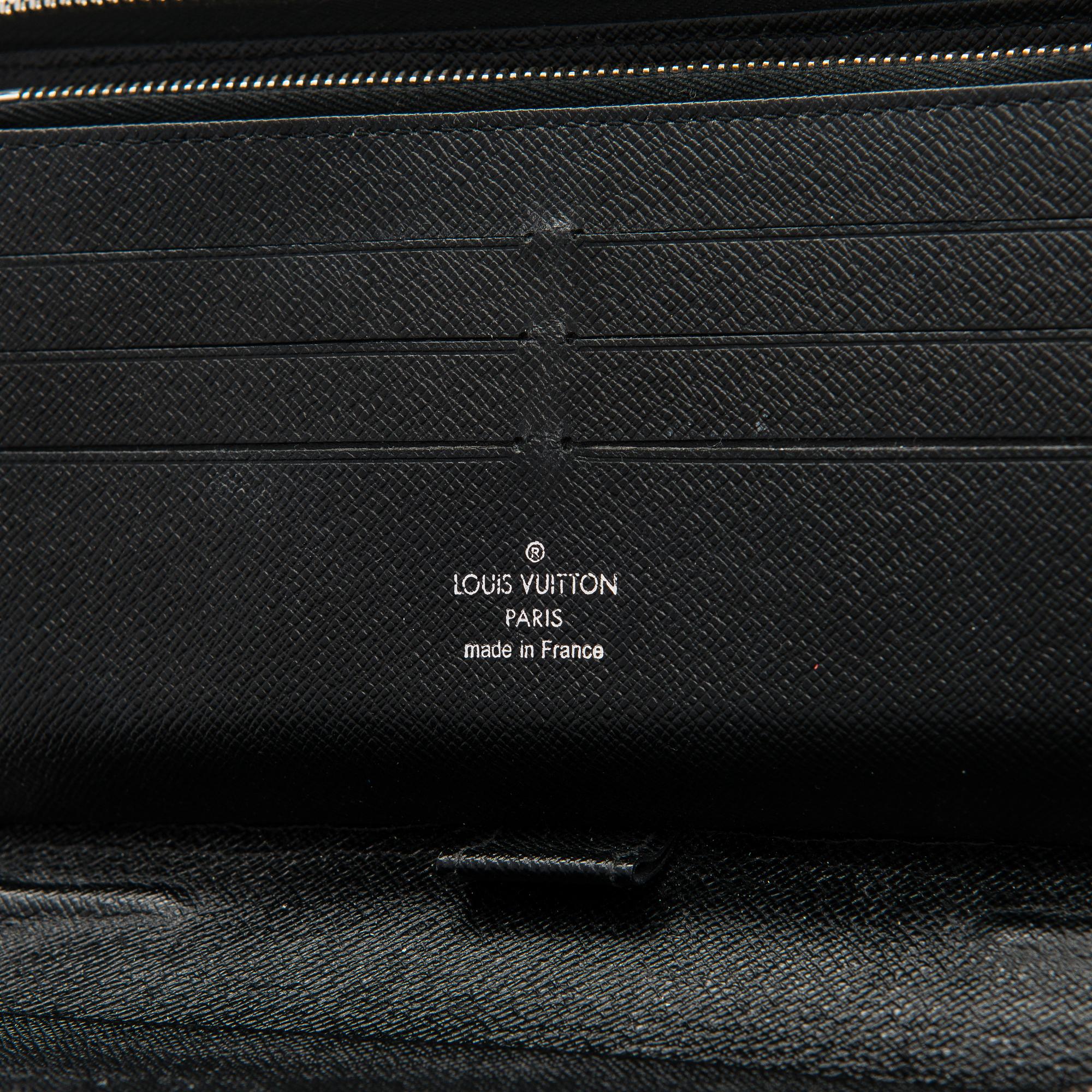 Louis Vuitton, A 'Zippy' Wallet.