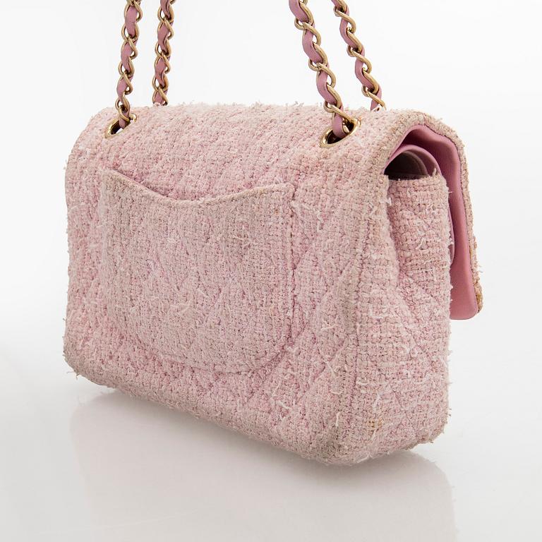 Chanel, väska, "Tweed Medium Double Flap Bag", 2021.
