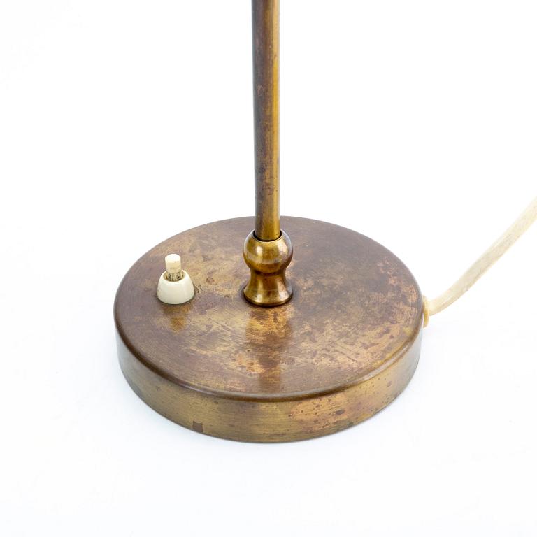 A Josef Frank mid 1900s brass table lamp modelnr 2332.