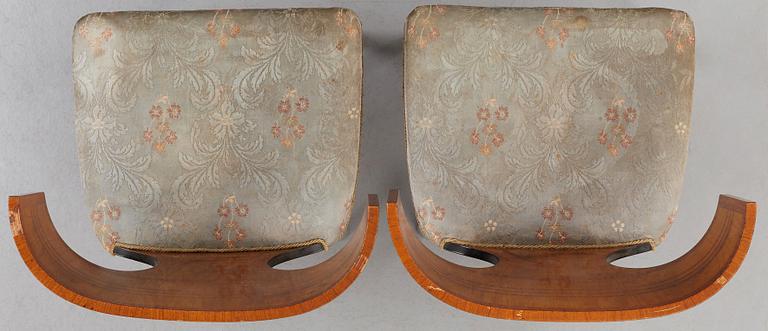 Swedish grace, a pair of klismos chairs for Carl Johansons Möbleringsaffär, 1930's.