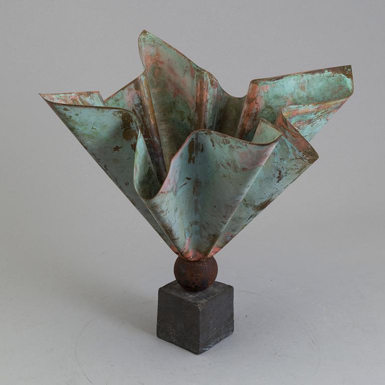 TAGE ANDERSEN, blomkruka, patinerad koppar, Danmark, 1980/90-tal.