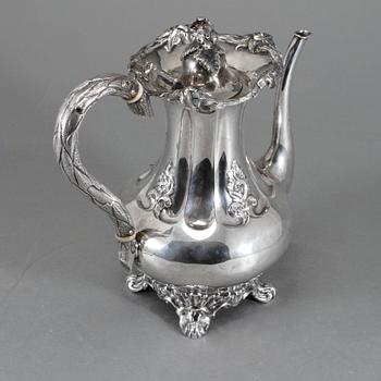 KAFFEKANNA, silver, nyrokoko, Henrik Brandt, Stockholm, 1865, vikt 640 g.
