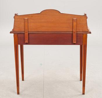 SKRIVBORD, sengustaviansk stil, 1900-talets första hälft.