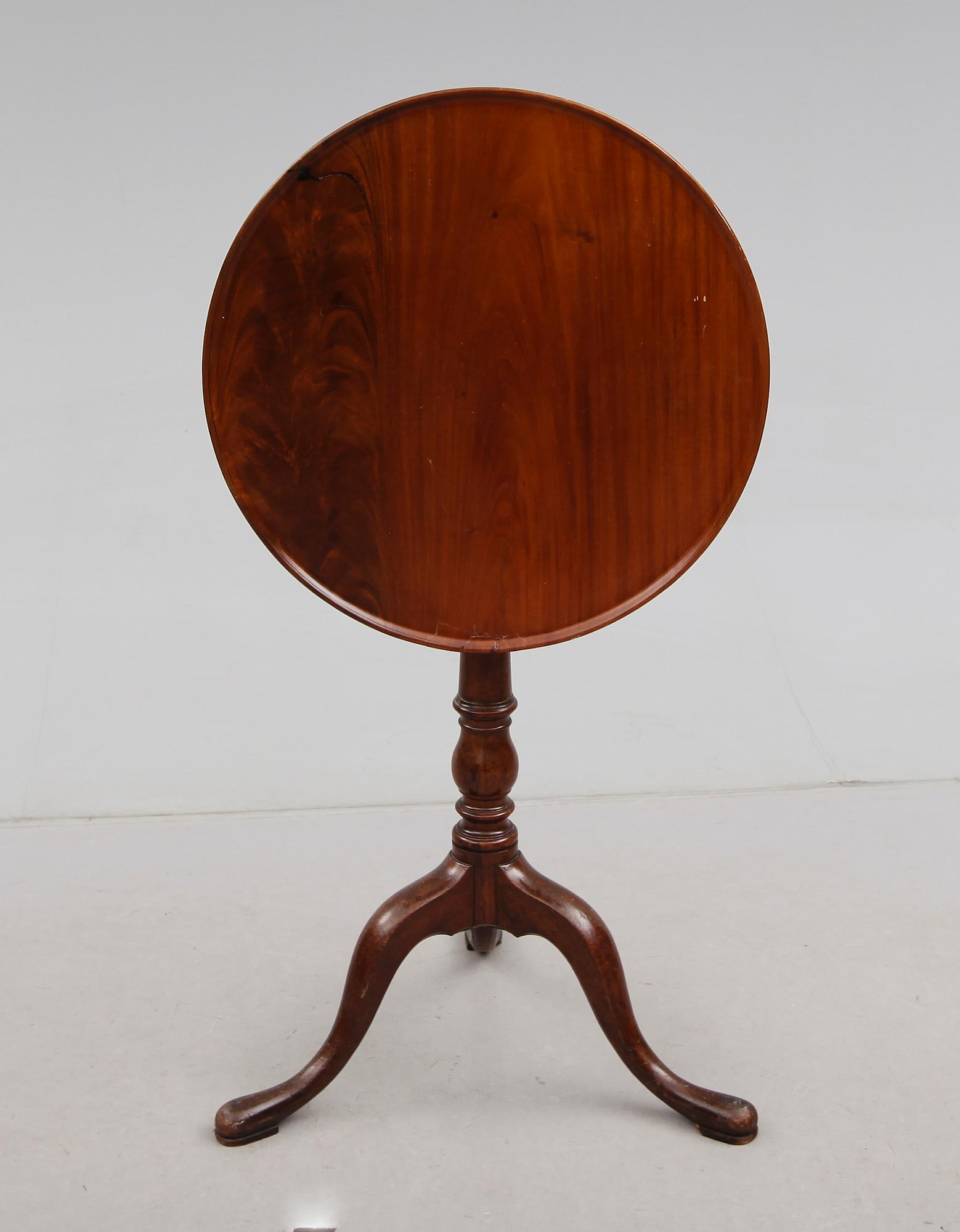 FÄLLBORD, 1800-tal.