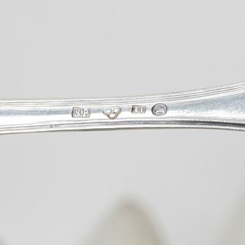 Bestick, 21 delar, olika modeller bl.a "Snäck", bl.a. G.Håkerberg, Växjö, 1838-39 och S.Pettersson, Linköping, 1871.