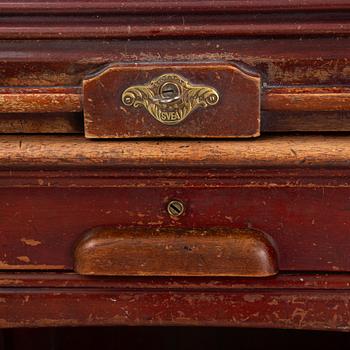 Skrivbord med rullklaff, Åtvidabergs Snickerifabrik, 1900-talets första hälft.