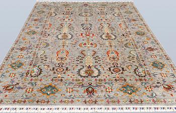 A rug, Ziegler design, approx. 240 x 172 cm.