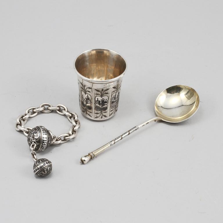 SKED, KEDJA samt BÄGARE, silver, Ryssland, delvis Moskva, 1800-tal respektive 1900-tal, vikt 155 gram.