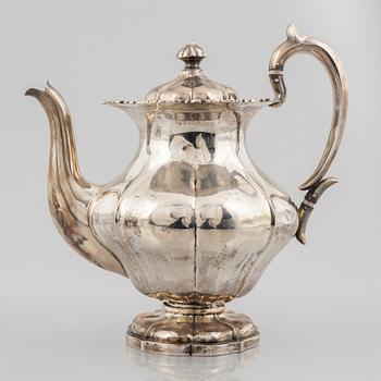 A silver coffee pot and a sugarbowl, marks of J. Mynttinen, Helsinki, Finland 1932.