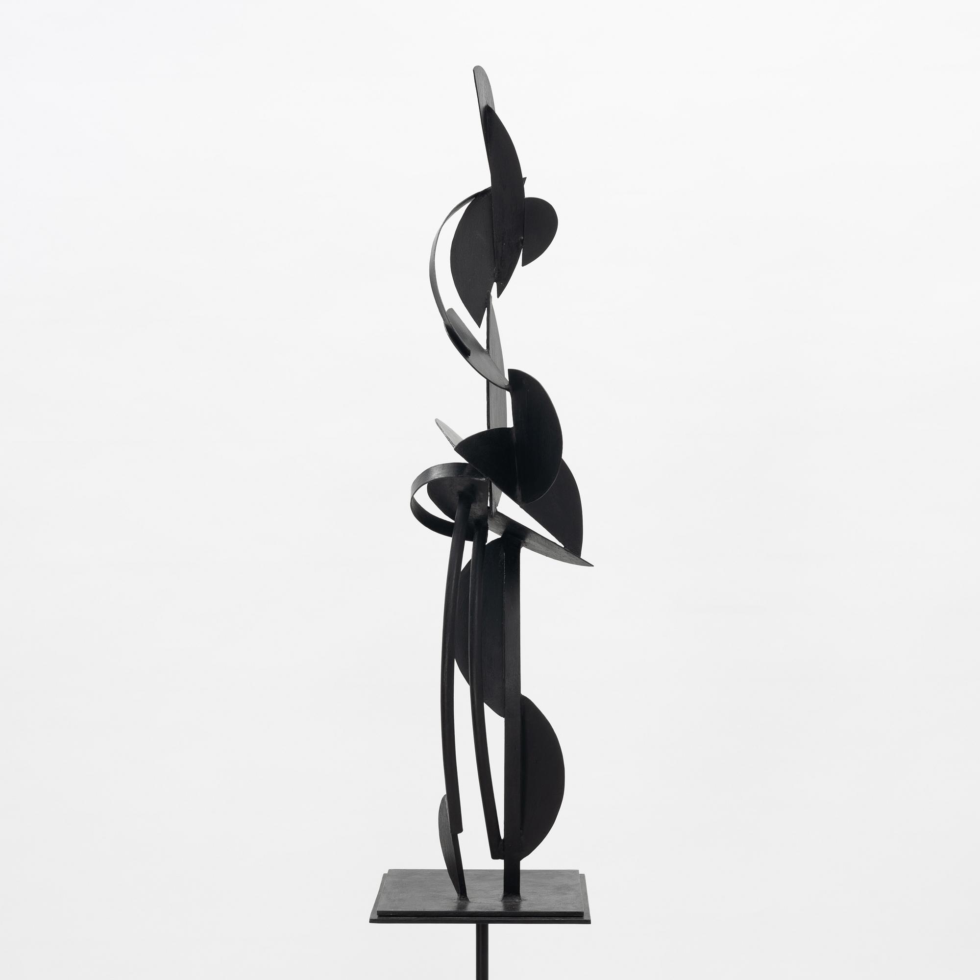 Rune Rydelius, sculpture, signed, metall, height 103.5 cm (including pedestal 207 cm).