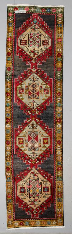 MATTA, galleri, Sarab. Ca 376 x 97 cm.