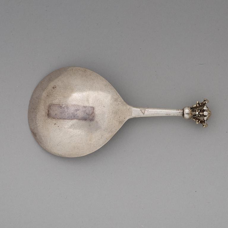 A Swedish early 17th century parcel-gilt spoon, unmarked.