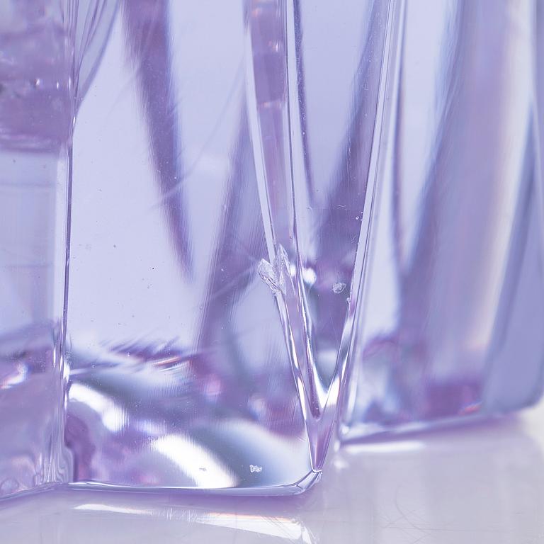 Aimo Okkolin, a vase signed Aino Okkolin Riihimäen Lasi OY.