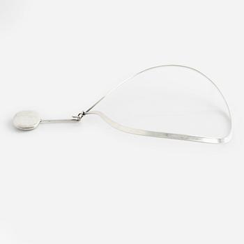 Vivianna Torun Bülow-Hübe/Georg Jensen halsring med hänge, sterling silver.