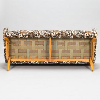 Kurt Hvitsjö, a mid-20th century sofa for Isku.