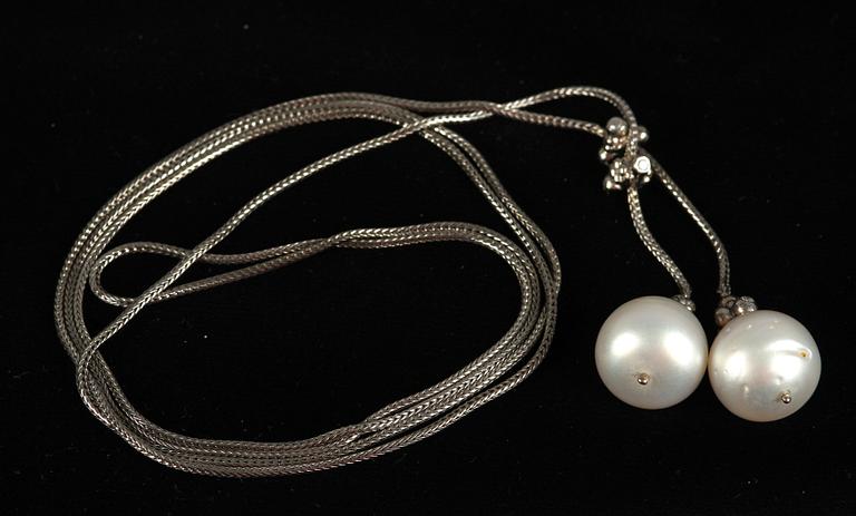 HALSBAND, 14 k vitt guld, briljanter och pärlor.