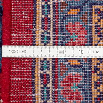 A Sarouk carpet, circa 360 x 262 cm.