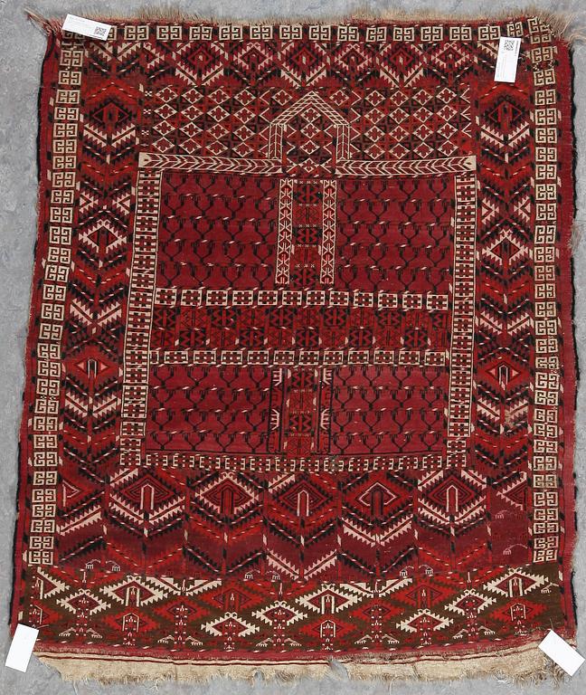 MATTA, Antik/semiantik Turkmensk Ensi, ca 132x116 cm.