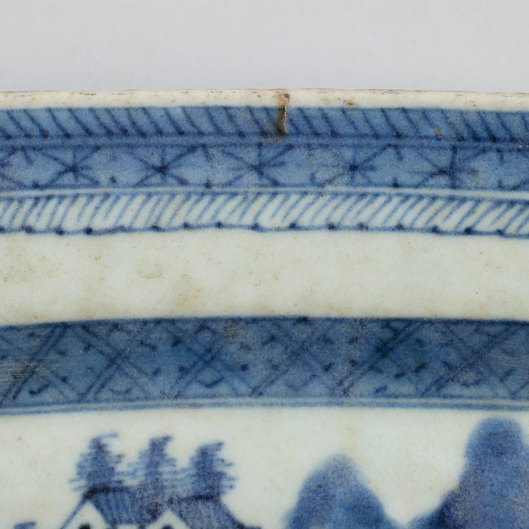 STEKFAT, 2 st, kompaniporslin, Kina, omkring år 1800.