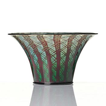 Orrefors, a graal glass bowl, dated 1923.