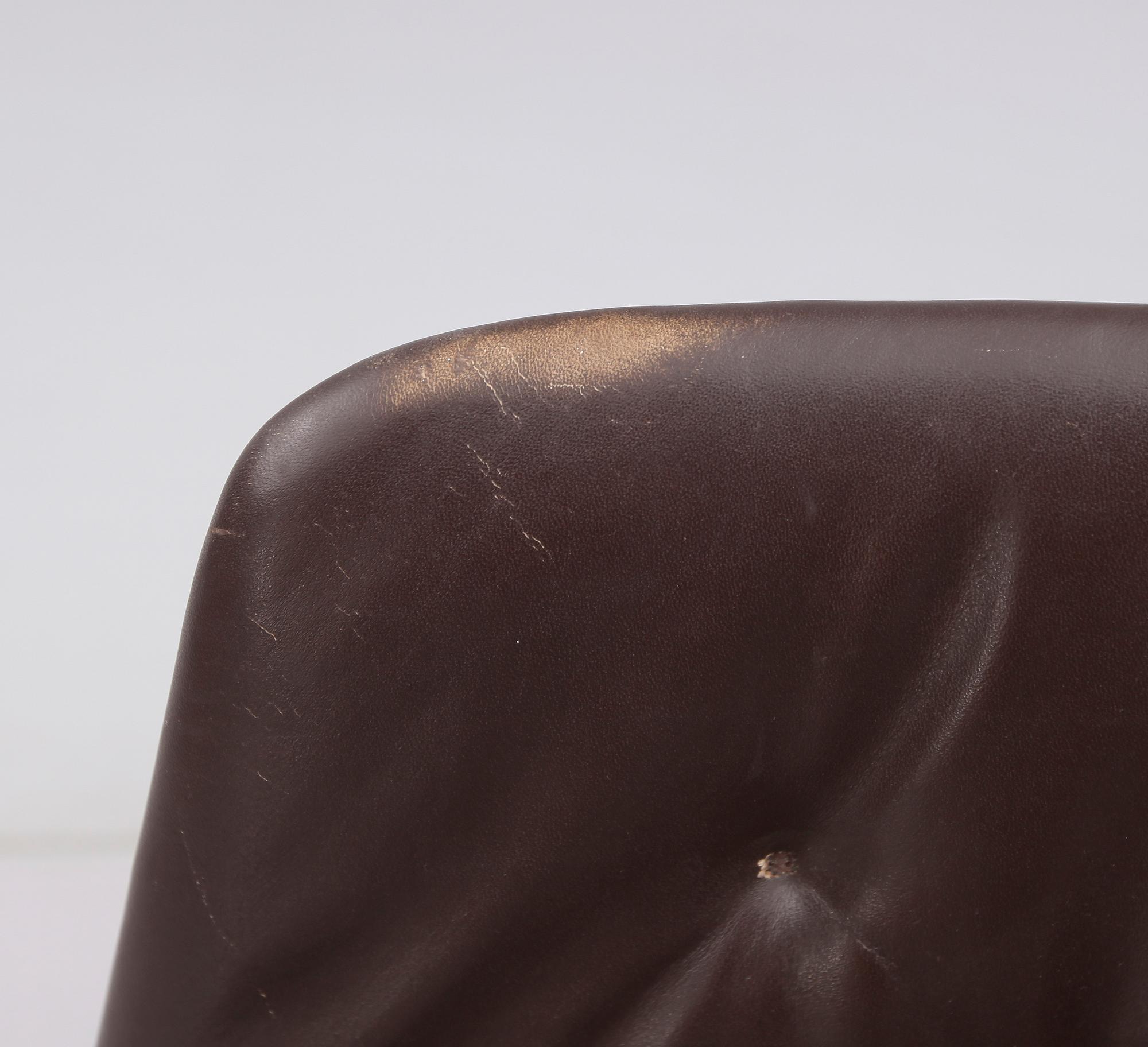 FÅTÖLJER, 1 par, Dux, 1900-talets andra hälft.