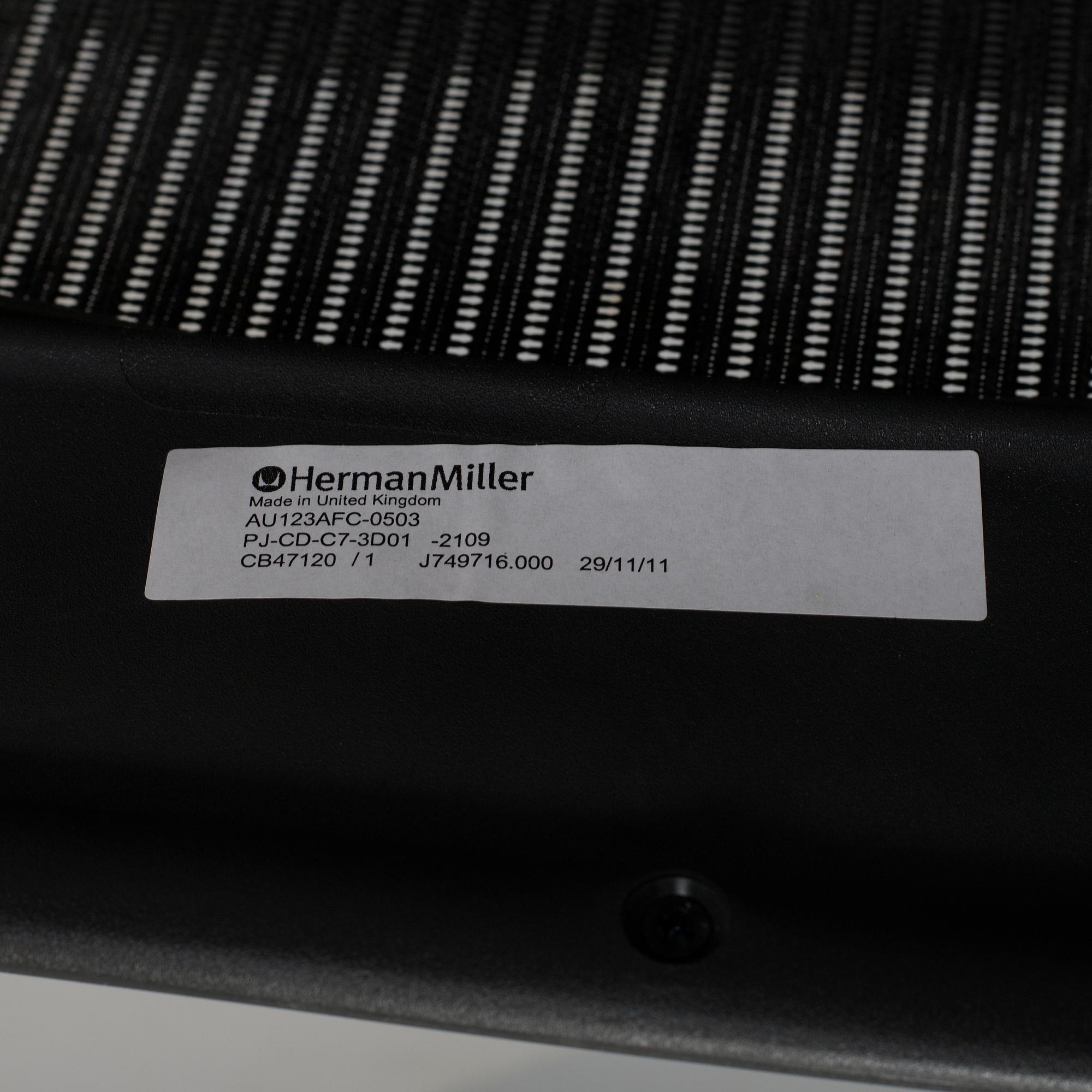 Don Chadwick / Bill Stump, an 'Aeron' desk chair, Herman Miller.