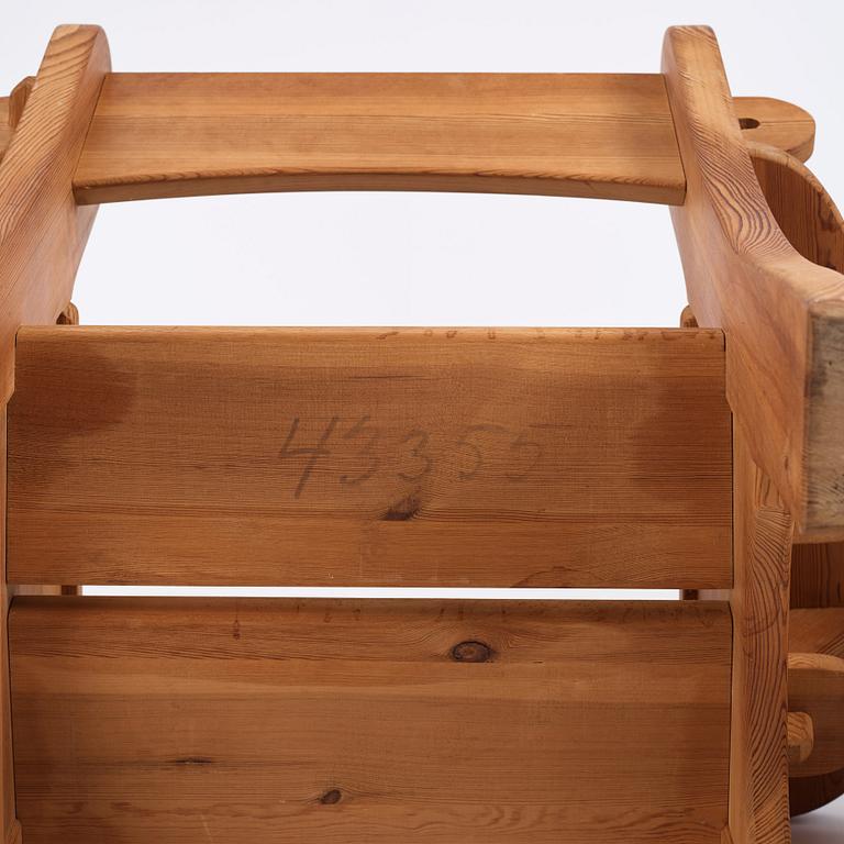 David Rosén, a pair of Swedish Modern 'Berga' pine armchairs, Nordiska Kompaniet, Sweden 1940s.