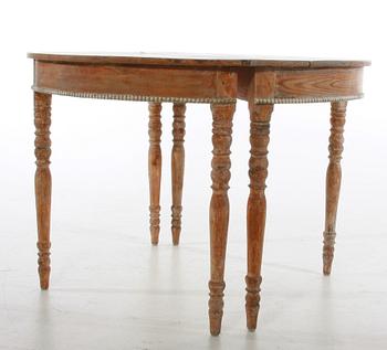 MÅNBORD, tvådelat. 1800-talets andra hälft.