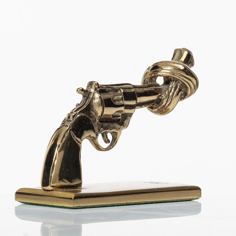 Carl Fredrik Reuterswärd, after., "Non Violence".