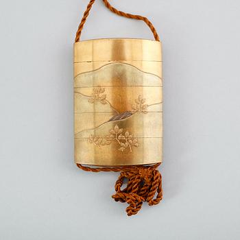 INRO med NETSUKE, ben, Japan, sannolikt Meiji, 1868-1912.