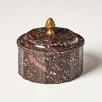 A Swedish Empire porhyry butter box with cover, Älvdalen, early 19th century.