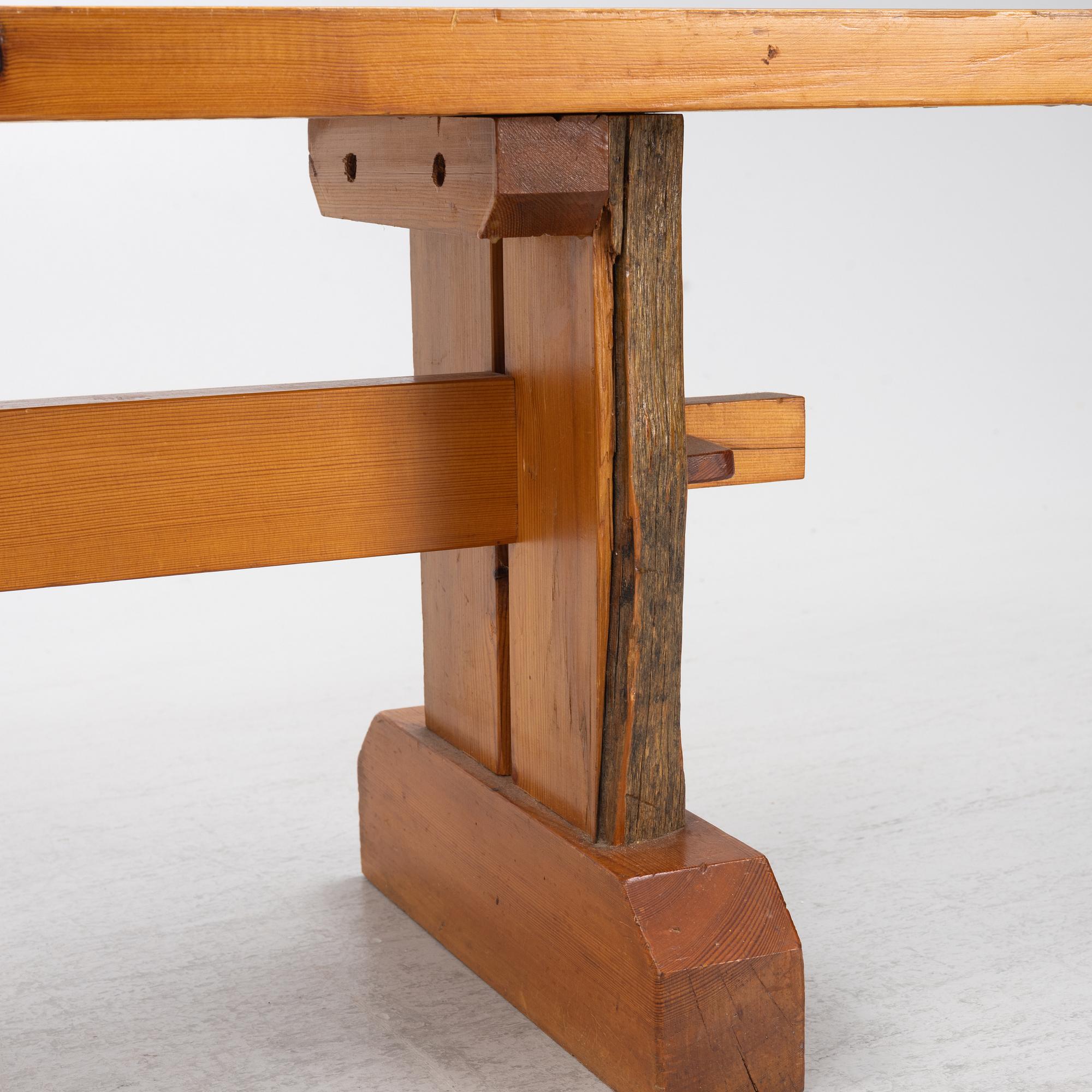 A 3-piece dining group, second half of the 20th Century.
