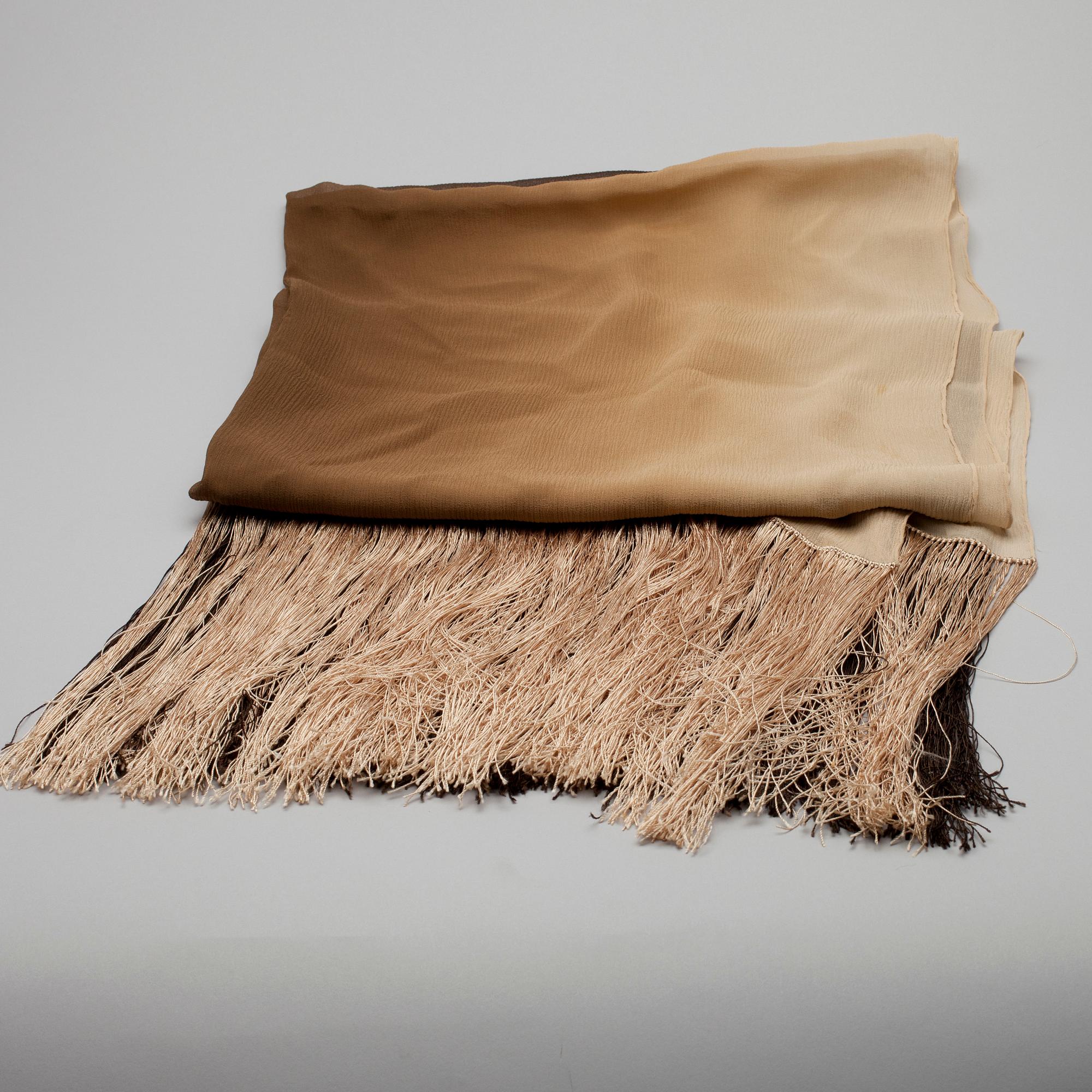 SCARF, Dior.