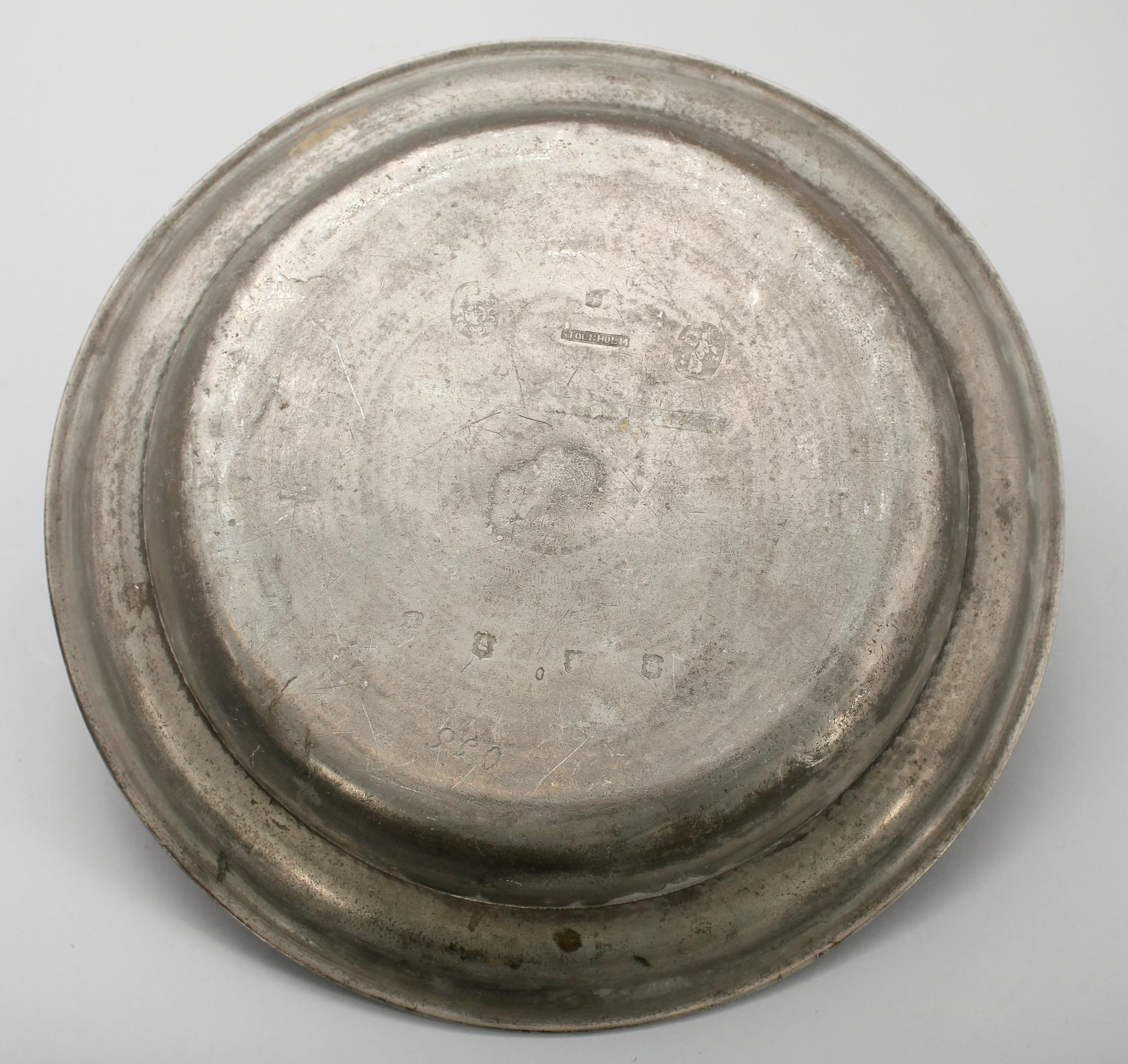 SKÅLFAT, tenn, Eric Björkman, Stockholm 1755.