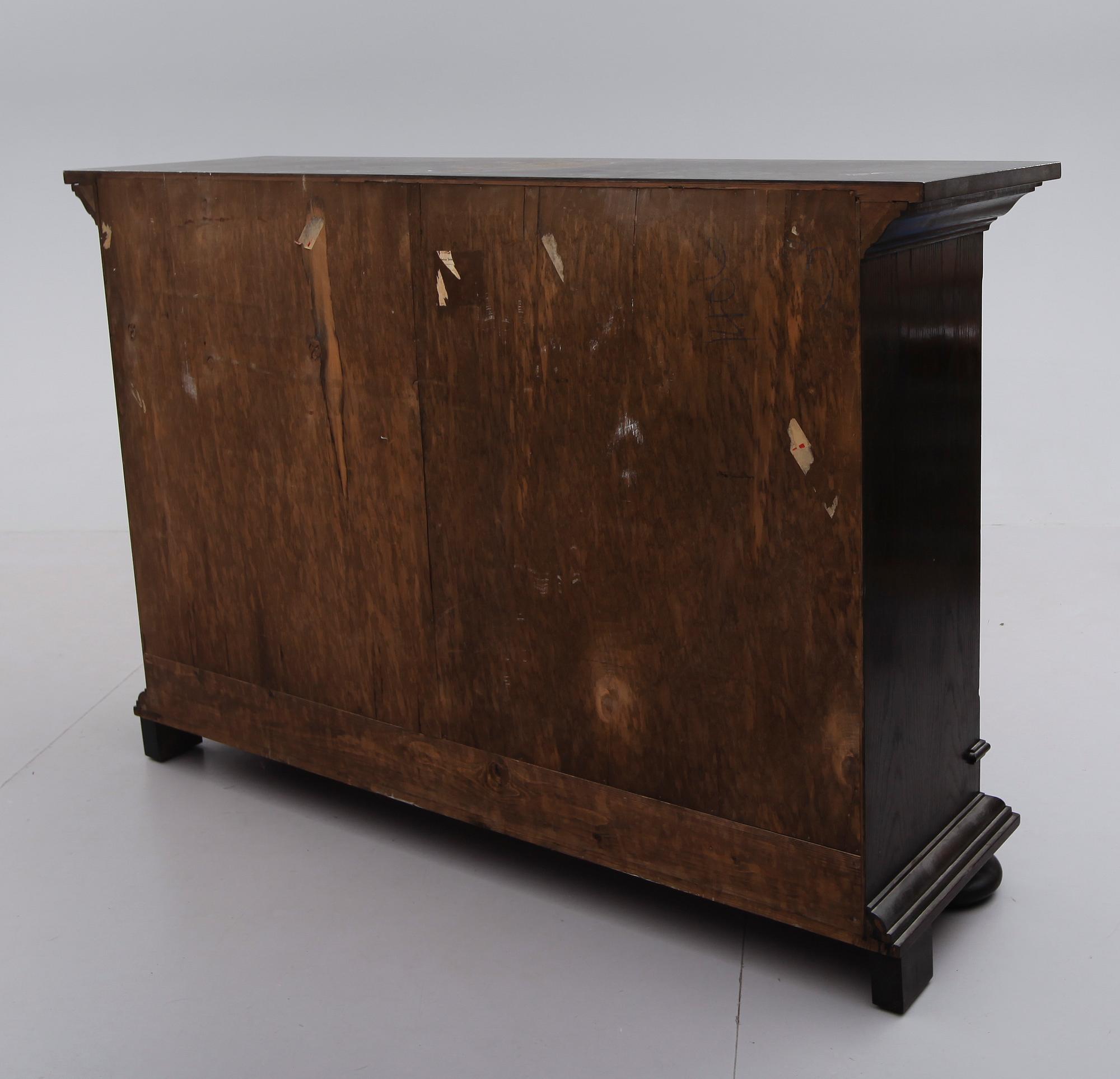 SKÅP, barockstil, 1900-talets första hälft.