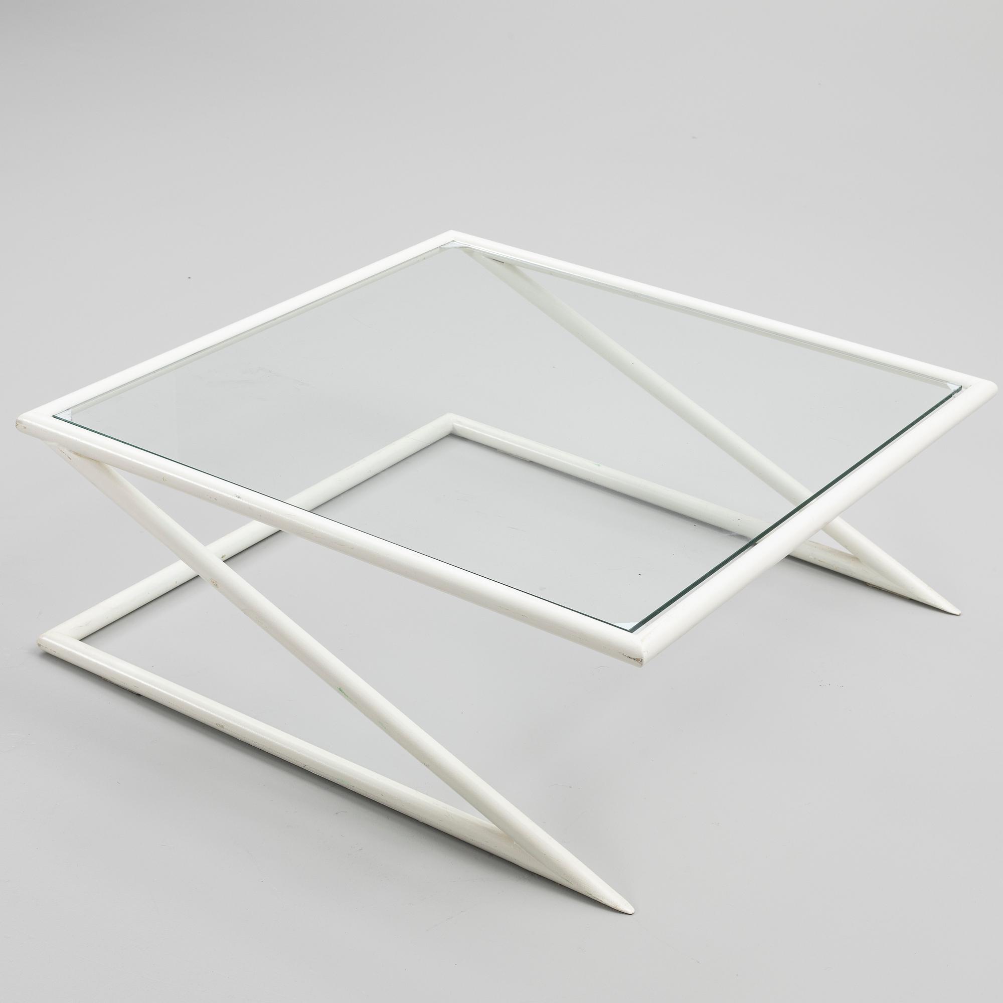 Coffee table, late 20th century/2000s.