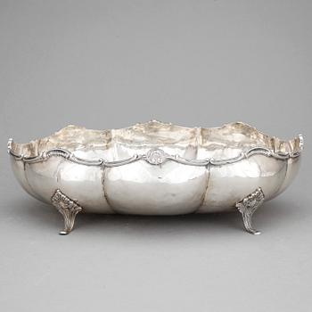 FRUKTSKÅL, sterlingsilver, rokokostil, Peru, 1900-tal. Vikt ca 700 gram.