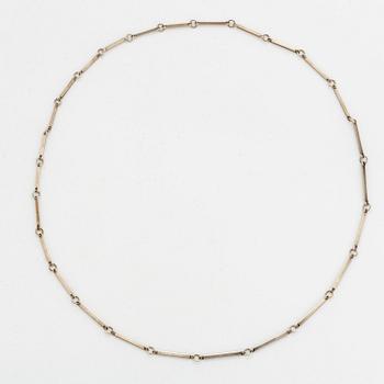 Wiwen Nilsson, silver necklace.