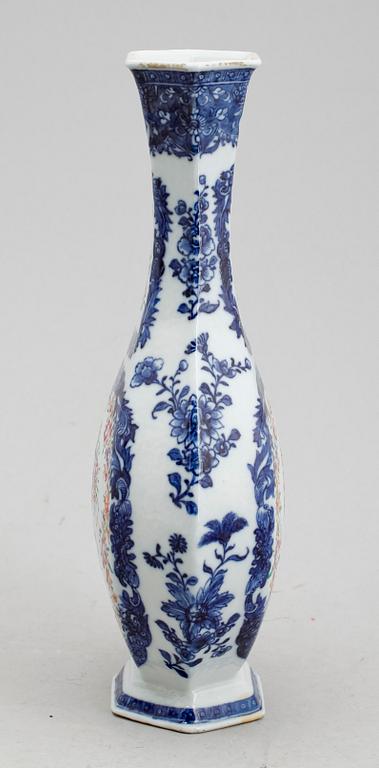 VAS, porslin, "Lowestoft", Kina, Qianlong 1736-1795.