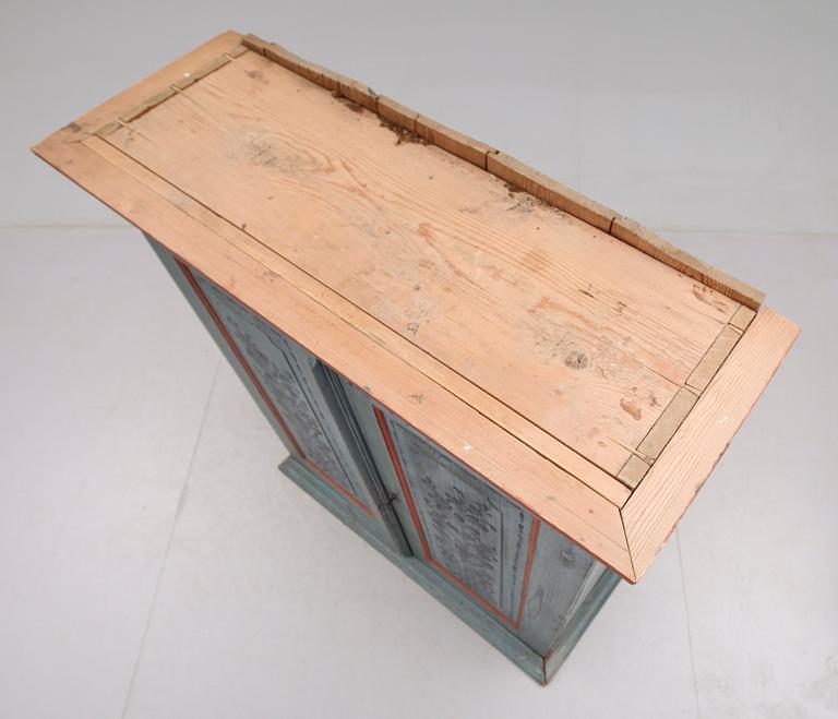 HÄNGSKÅP, allmoge, Hälsingland, daterat 1811.