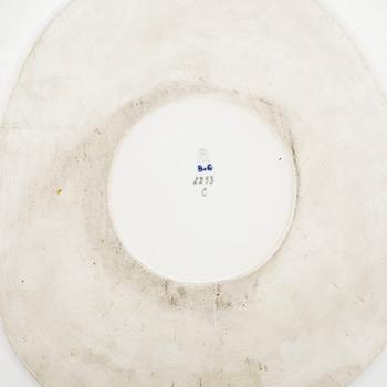 AXEL LOCHER, fat, porslin. Bing & Gröndal, Danmark, 1900-tal.