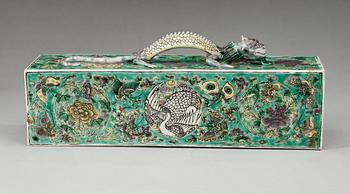 A rare famille verte scroll weight, Qing dynasty (1644-1912).