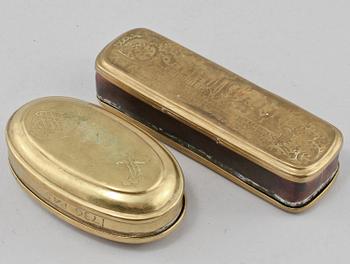 DOSOR, 2 st, mässing samt koppar, 1700/1800-tal.